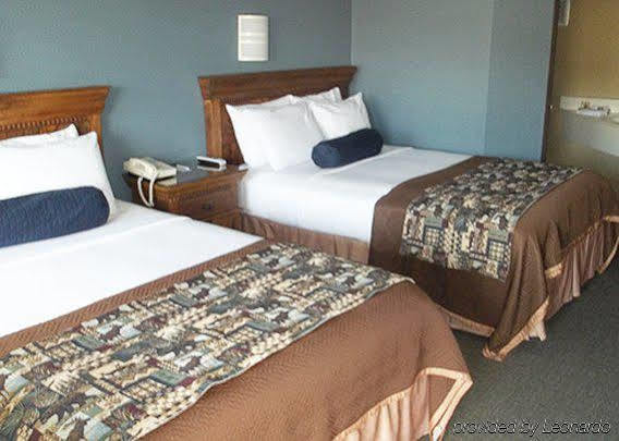 Travelodge By Wyndham Yellowstone Park North Entr 3*
